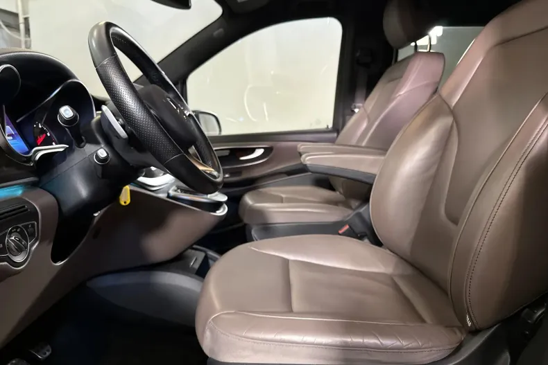 Mercedes-Benz V 250 (Clasa V) din 2023 cu 77.829 km - oferta MER246785 - foto 23