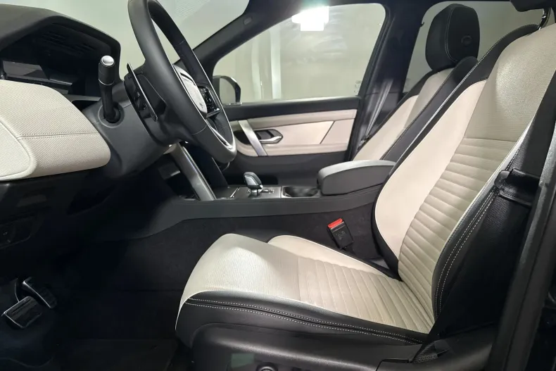 Land Rover Discovery Sport din 2025 cu 3.109 km - oferta LAN246786 - foto 25