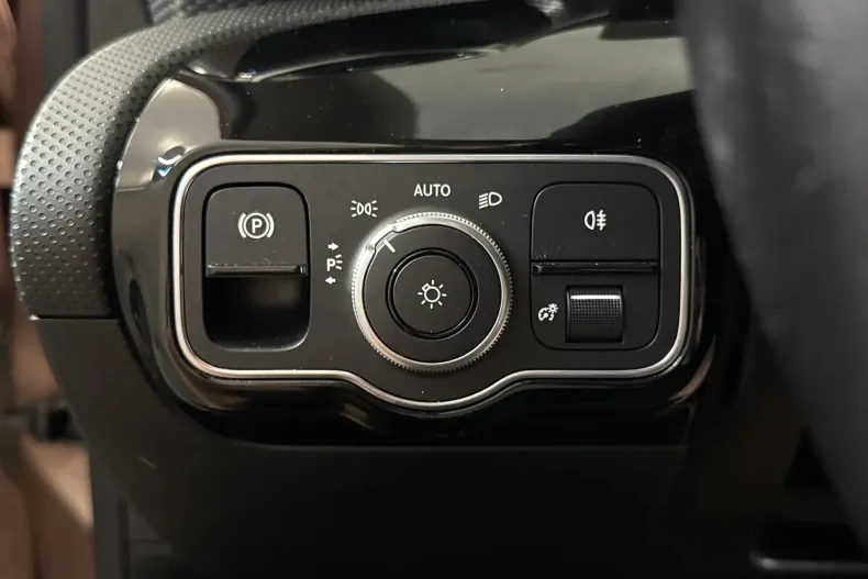 Mercedes-Benz A 180 (Clasa A) din 2021 cu 53.977 km - oferta MER246787 - foto 15