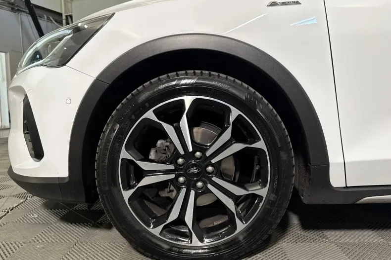Ford Focus din 2024 cu 122.222 km - oferta FOR246788 - foto 13
