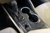 Toyota Camry din 2021 cu 88.643 km - oferta TOY246789 - foto 17