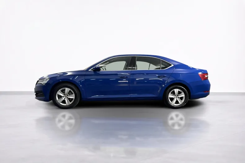 Skoda Superb din 2023 cu 51.063 km - oferta SKO246791 - foto 2