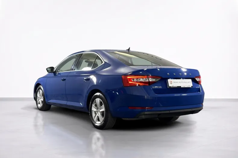 Skoda Superb din 2023 cu 51.063 km - oferta SKO246791 - foto 3