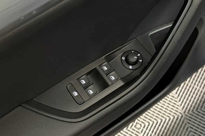 Skoda Superb din 2023 cu 51.063 km - oferta SKO246791 - foto 14