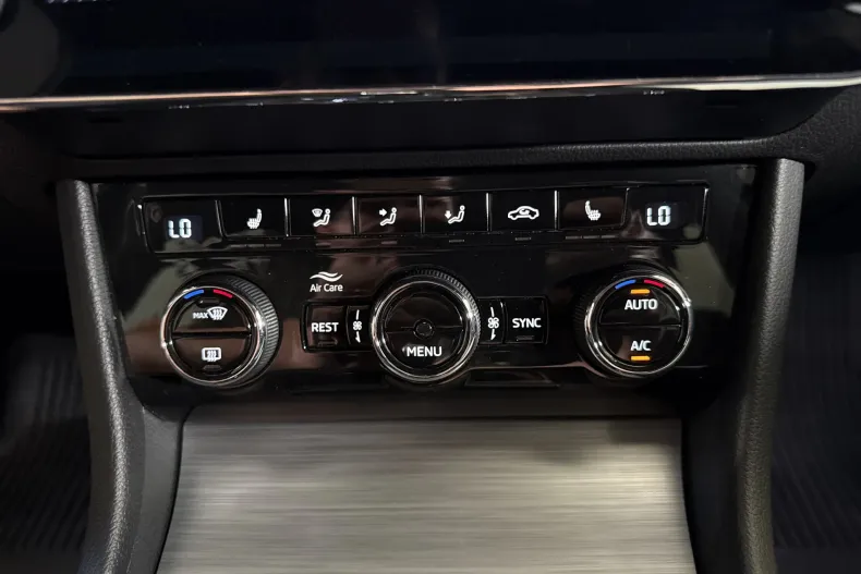 Skoda Superb din 2023 cu 51.063 km - oferta SKO246791 - foto 17