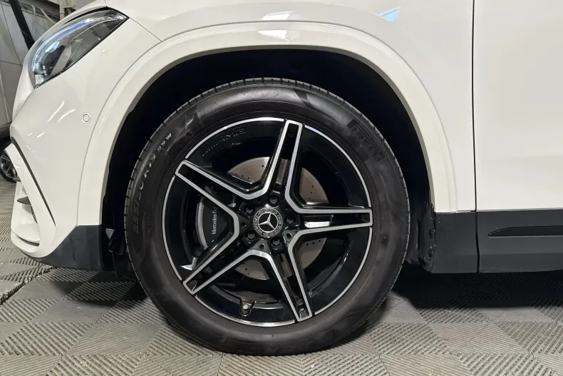 Mercedes-Benz GLA 200 (Clasa GLA) din 2025 cu 41.654 km - oferta MER246793 - foto 13