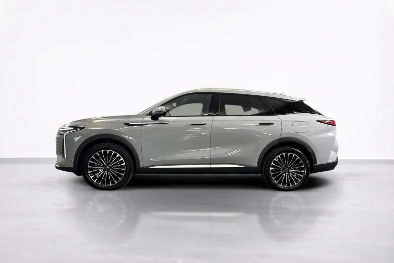 Omoda 9 din 2026 cu 19 km - oferta OMO246795 - foto 2
