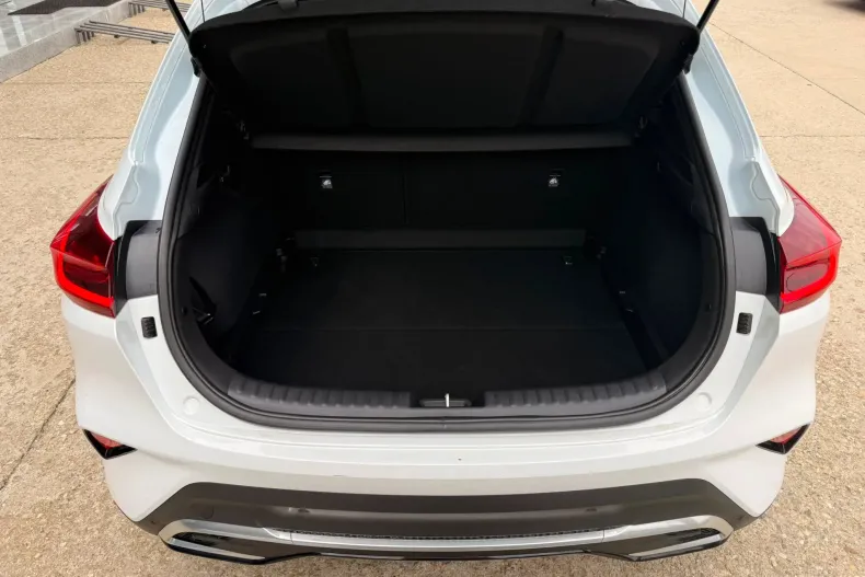 Kia XCeed din 2025 cu 2.300 km - oferta KIA246808 - foto 12
