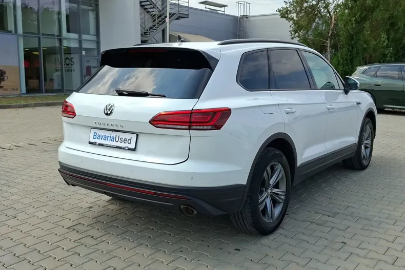 Volkswagen Touareg din 2021 cu 75.150 km - oferta VOL246815 - foto 3