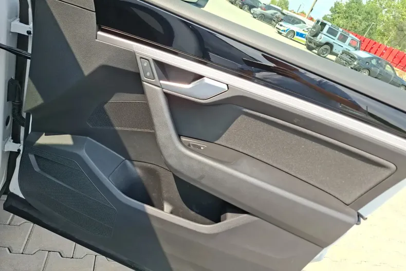 Volkswagen Touareg din 2021 cu 75.150 km - oferta VOL246815 - foto 16