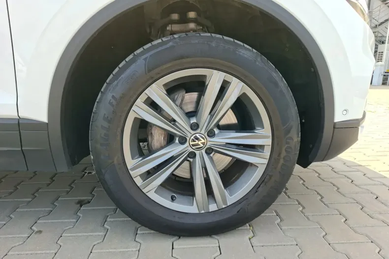 Volkswagen Touareg din 2021 cu 75.150 km - oferta VOL246815 - foto 18