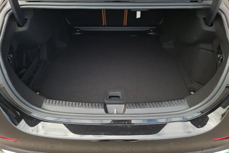 Mercedes-Benz E din 2025 cu 31.740 km - oferta MER246816 - foto 23