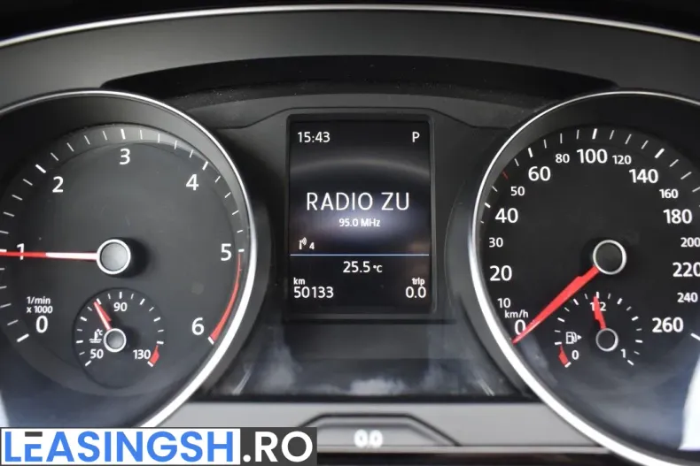 Volkswagen Passat din 2022 cu 50.133 km - oferta VOL246840 - foto 14