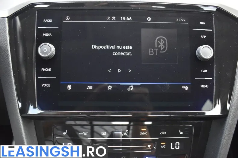 Volkswagen Passat din 2022 cu 50.133 km - oferta VOL246840 - foto 24