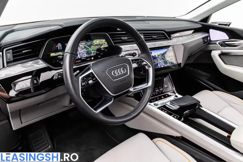 Audi Q8 din 2024 cu 44.871 km - oferta AUD246842 - foto 2
