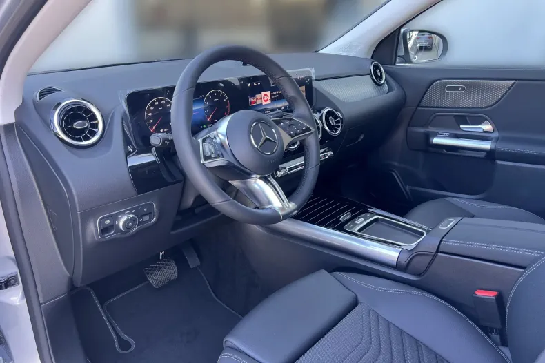 Mercedes-Benz GLA din 2026 cu 10 km - oferta MER246845 - foto 9