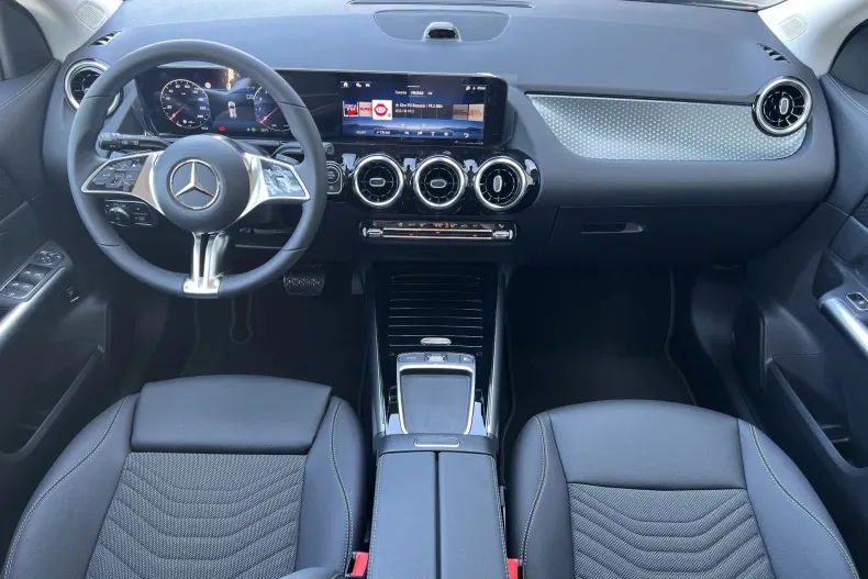 Mercedes-Benz GLA din 2026 cu 10 km - oferta MER246845 - foto 11