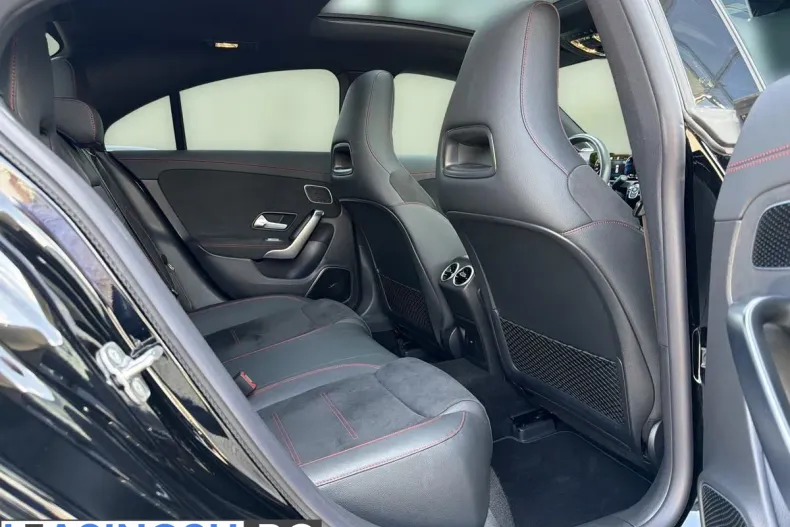 Mercedes-Benz CLA 250 (Clasa CLA) din 2025 cu 8.900 km - oferta MER246846 - foto 13