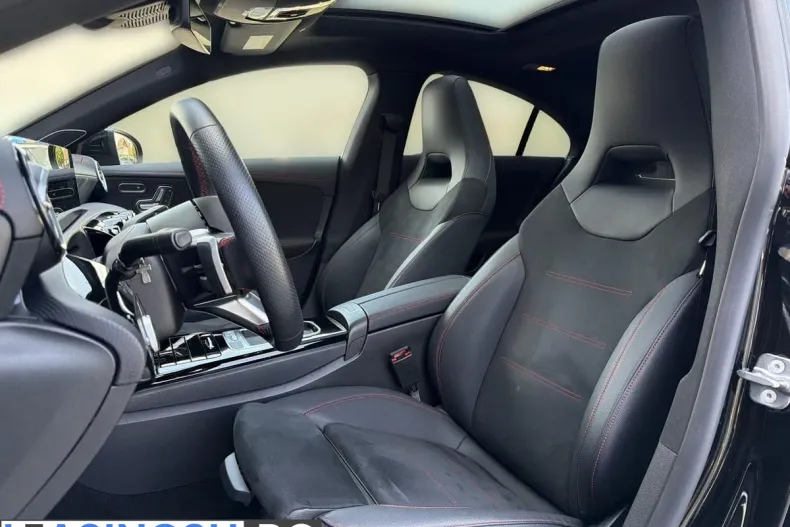 Mercedes-Benz CLA 250 (Clasa CLA) din 2025 cu 8.900 km - oferta MER246846 - foto 16