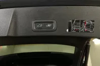 Volvo XC40 din 2021 cu 52.619 km - oferta VOL246851 - foto 23