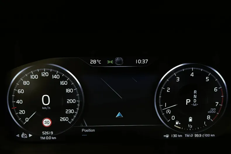 Volvo XC40 din 2021 cu 52.619 km - oferta VOL246851 - foto 27