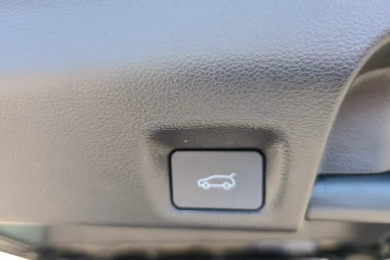 Forthing V9 din 2025 cu 24.753 km - oferta FOR246852 - foto 34