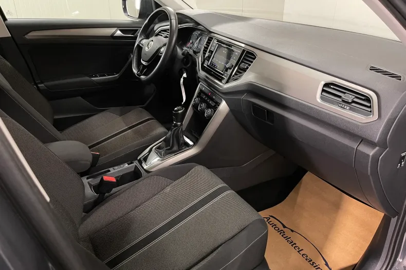 Volkswagen T-Roc din 2021 cu 82.968 km - oferta VOL246854 - foto 10