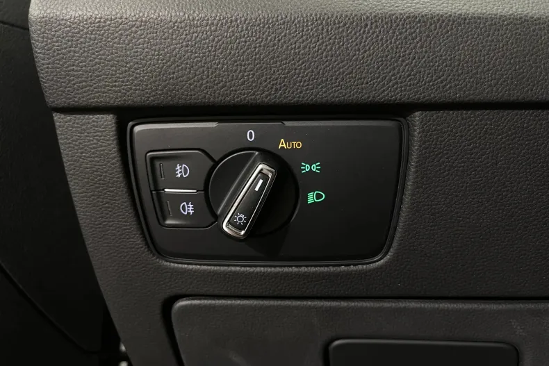 Volkswagen Passat din 2022 cu 82.300 km - oferta VOL246855 - foto 22