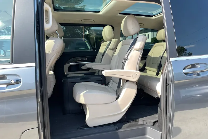 Mercedes-Benz V din 2021 cu 46.031 km - oferta MER246856 - foto 11