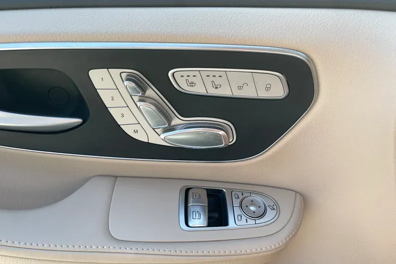 Mercedes-Benz V din 2021 cu 46.031 km - oferta MER246856 - foto 25