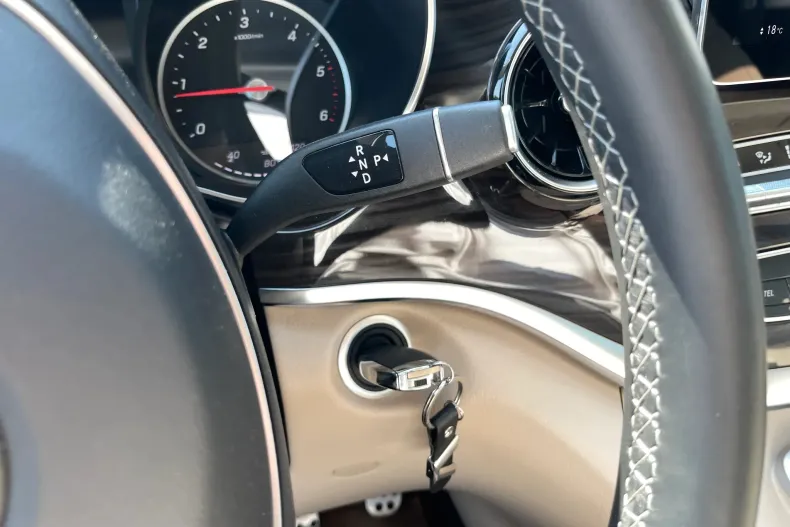 Mercedes-Benz V din 2021 cu 46.031 km - oferta MER246856 - foto 34