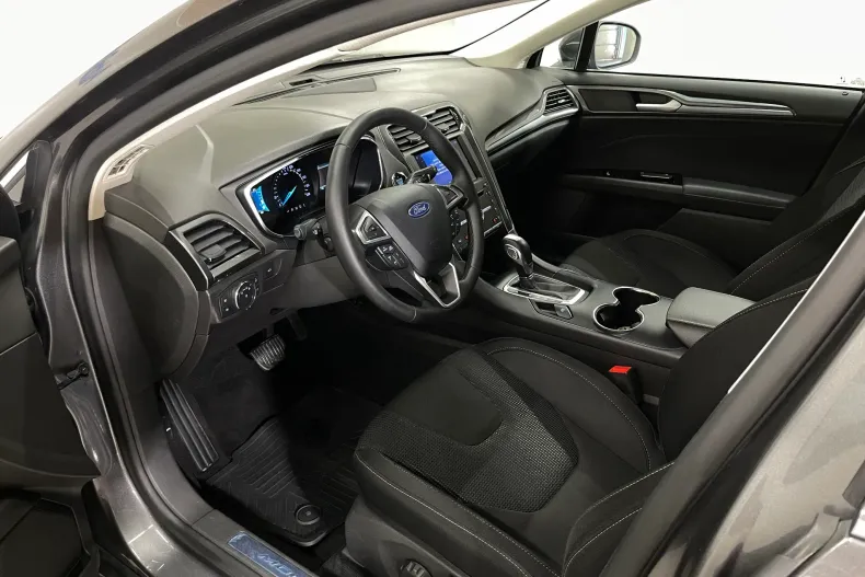 Ford Mondeo din 2022 cu 120.221 km - oferta FOR246857 - foto 5