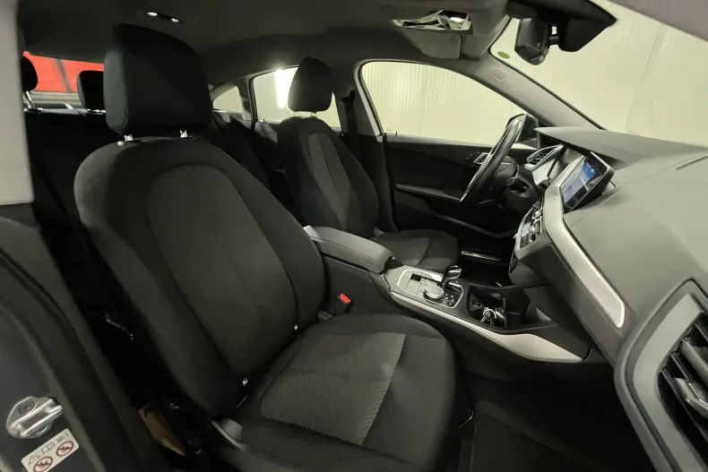 BMW 218d (Seria 2) din 2023 cu 51.332 km - oferta BMW246861 - foto 10