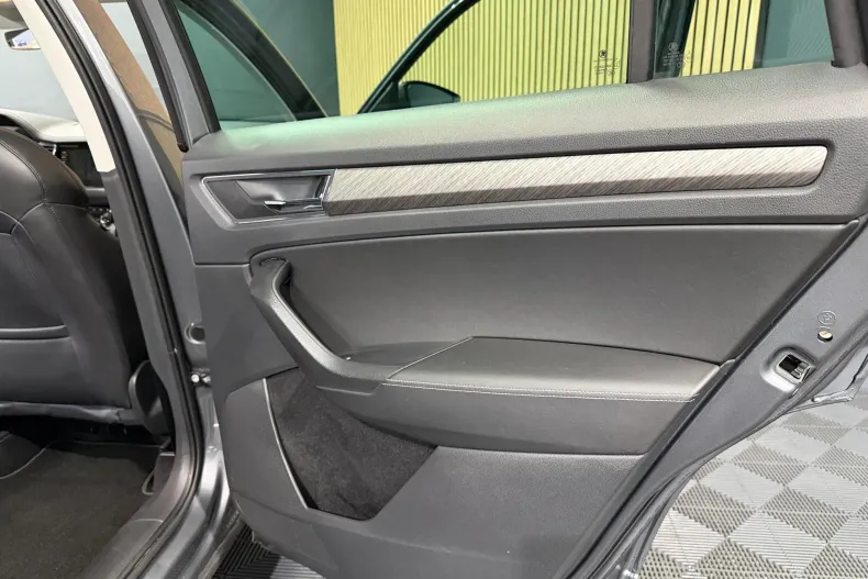 Skoda Kodiaq din 2023 cu 107.542 km - oferta SKO246875 - foto 35