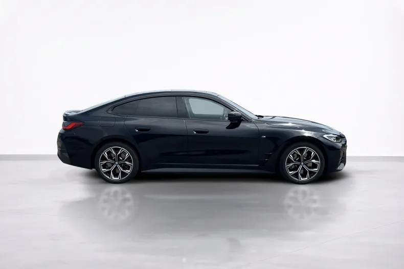 BMW i4 (Seria 4) din 2023 cu 30.665 km - oferta BMW246878 - foto 7