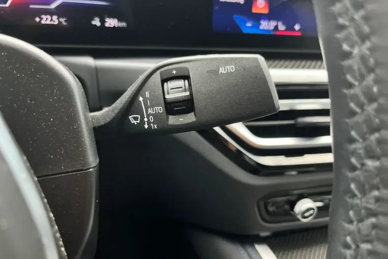 BMW i4 (Seria 4) din 2023 cu 30.665 km - oferta BMW246878 - foto 20