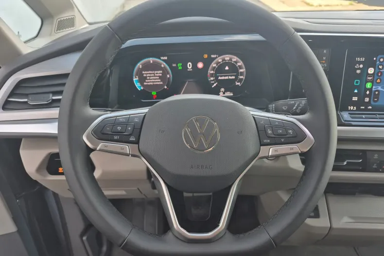 Volkswagen Multivan din 2026 cu 1.000 km - oferta VOL246887 - foto 10