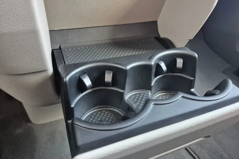 Volkswagen Multivan din 2026 cu 1.000 km - oferta VOL246887 - foto 18