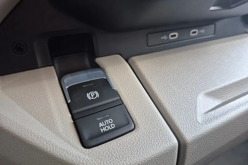 Volkswagen Multivan din 2026 cu 1.000 km - oferta VOL246887 - foto 19