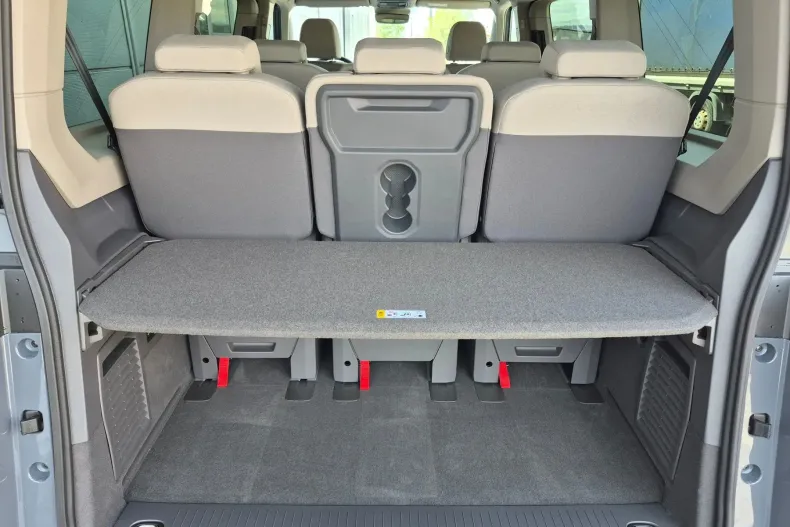 Volkswagen Multivan din 2026 cu 1.000 km - oferta VOL246887 - foto 25