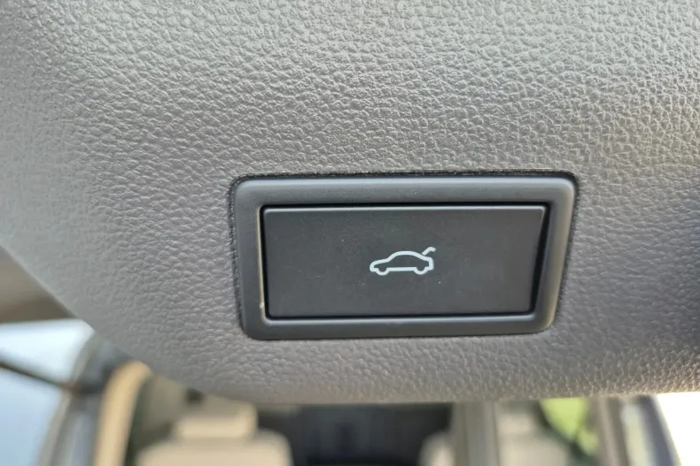 Volkswagen Multivan din 2026 cu 1.000 km - oferta VOL246887 - foto 26
