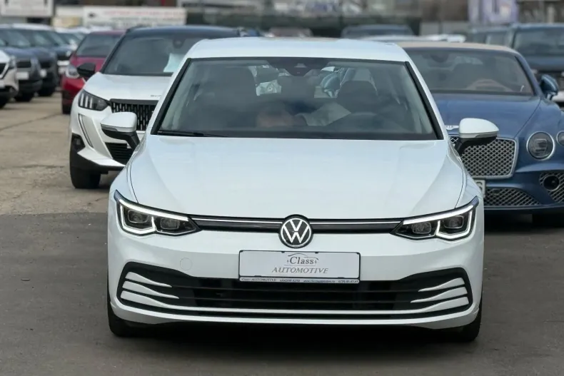 Volkswagen Golf din 2021 cu 82.947 km - oferta VOL246890 - foto 2