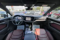 Volkswagen Touareg din 2023 cu 96.000 km - oferta VOL246893 - foto 4