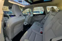 Volvo XC60 din 2021 cu 95.700 km - oferta VOL246897 - foto 8