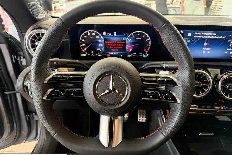 Mercedes-Benz CLA 200 (Clasa CLA) din 2025 cu 12.015 km - oferta MER246902 - foto 15