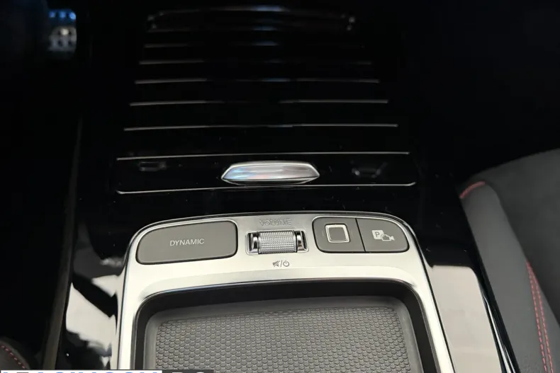 Mercedes-Benz CLA 200 (Clasa CLA) din 2025 cu 12.015 km - oferta MER246902 - foto 20