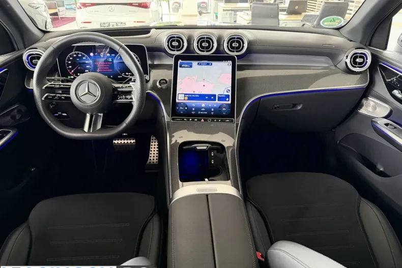 Mercedes-Benz GLC din 2025 cu 9.600 km - oferta MER246903 - foto 13