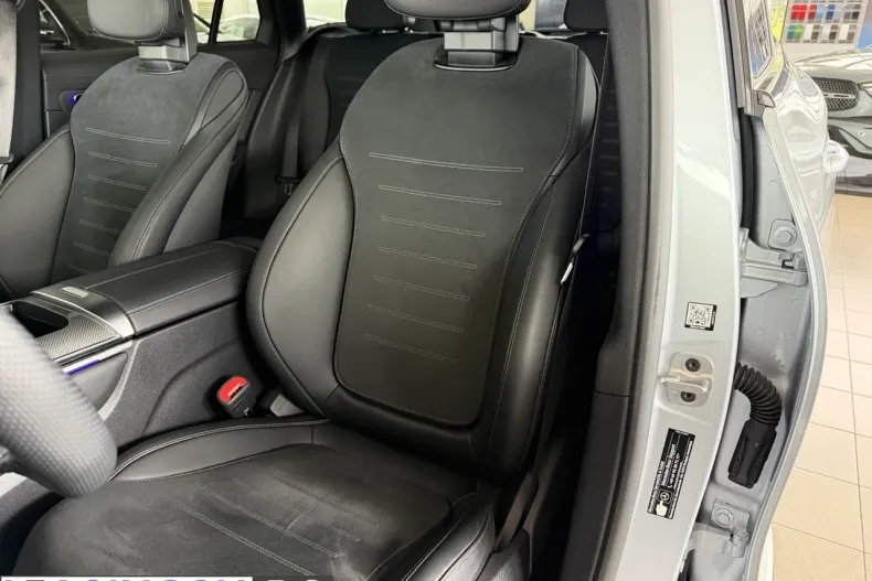 Mercedes-Benz GLC din 2025 cu 9.600 km - oferta MER246903 - foto 16