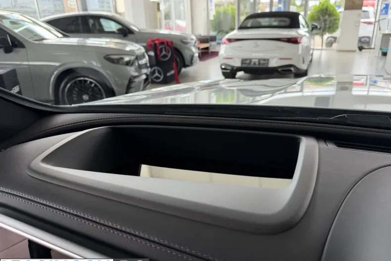 Mercedes-Benz GLC din 2025 cu 9.600 km - oferta MER246903 - foto 26