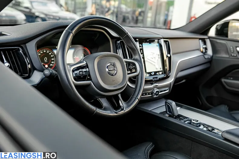 Volvo XC60 din 2021 cu 179.000 km - oferta VOL246918 - foto 32